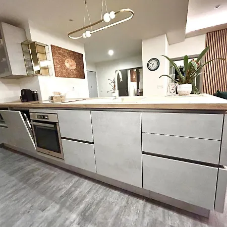 Lejlighed Luxury In The Heart Of