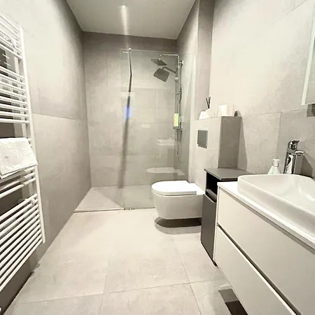 Апартаменты Luxury In The Heart Of *
